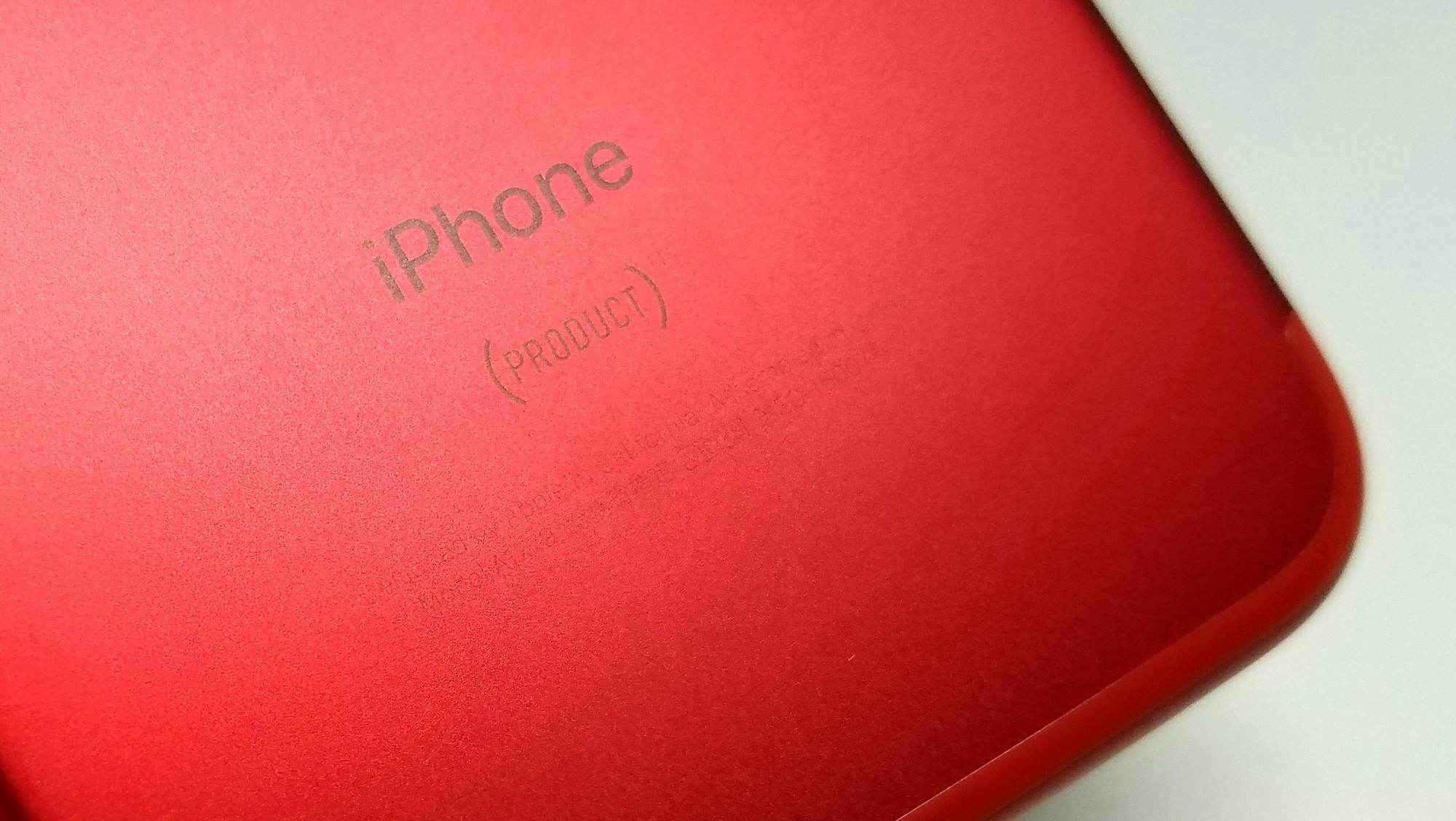 高級感漂う美しい新色「iPhone 7 PRODUCT(RED)」を購入開封レビュー! 高級感漂う美しい新色「iPhone 7 PRODUCT(RED)」を購入開封レビュー!