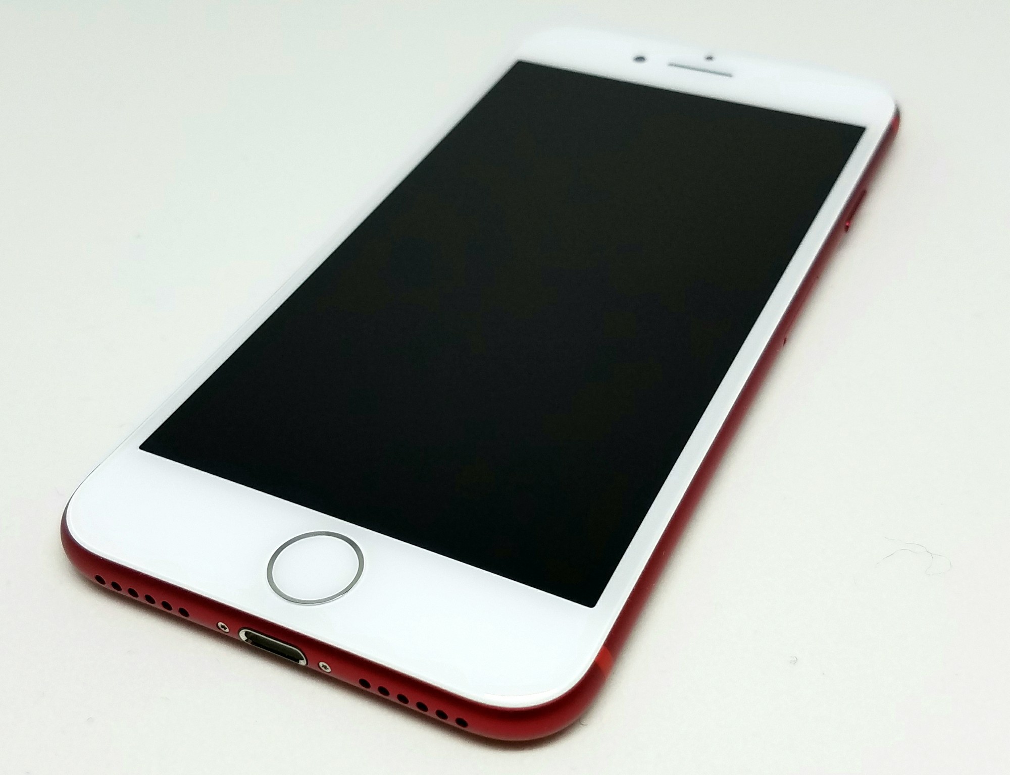 高級感漂う美しい新色「iPhone 7 PRODUCT(RED)」を購入開封レビュー! 高級感漂う美しい新色「iPhone 7 PRODUCT(RED)」を購入開封レビュー!