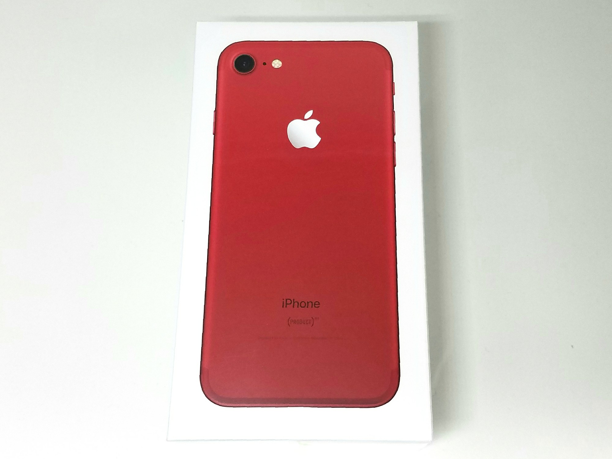 高級感漂う美しい新色「iPhone 7 PRODUCT(RED)」を購入開封レビュー! 高級感漂う美しい新色「iPhone 7 PRODUCT(RED)」を購入開封レビュー!