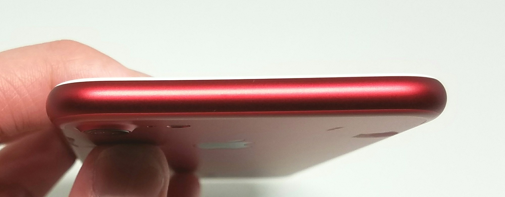 高級感漂う美しい新色「iPhone 7 PRODUCT(RED)」を購入開封レビュー! 高級感漂う美しい新色「iPhone 7 PRODUCT(RED)」を購入開封レビュー!