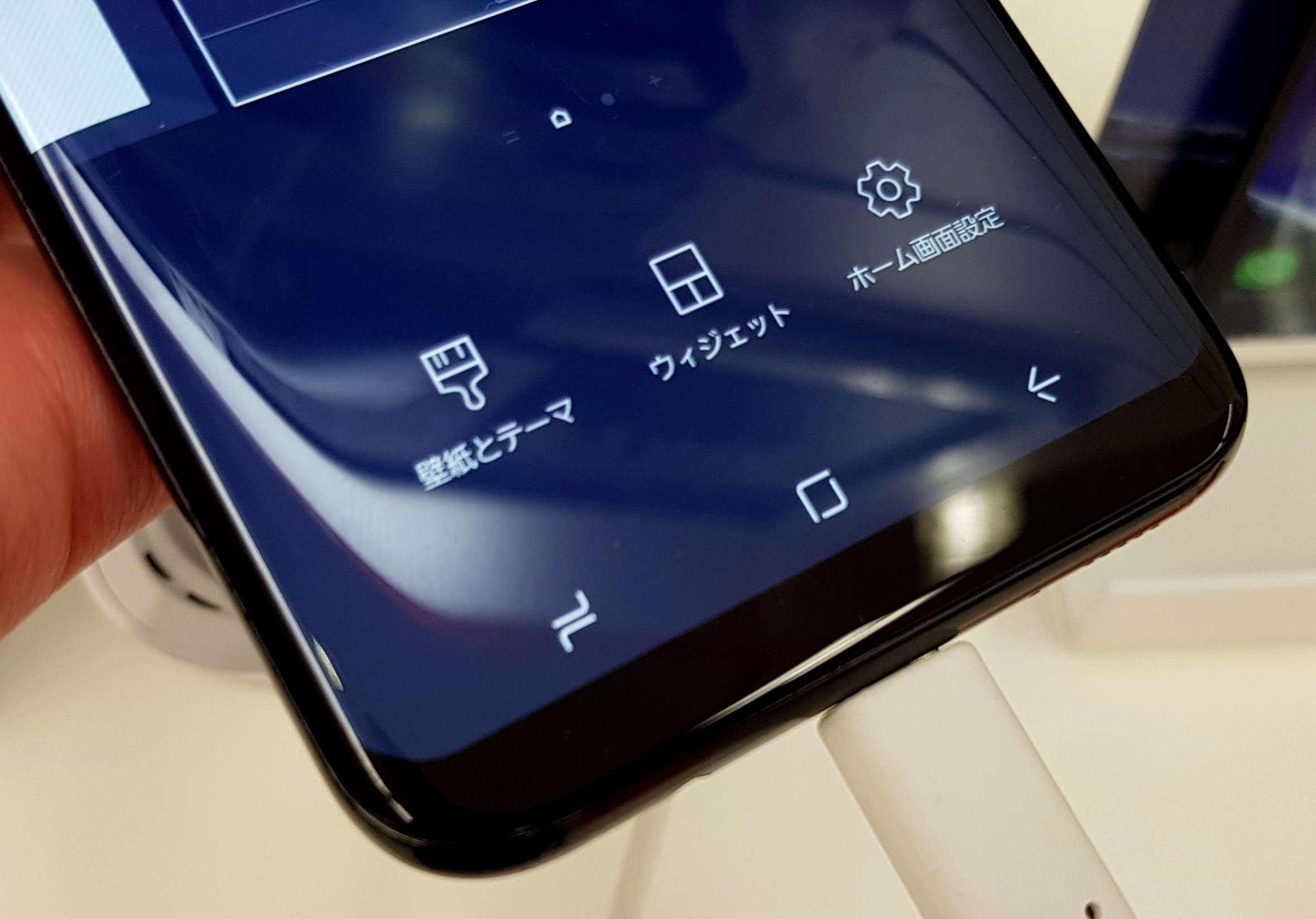 KDDI2017年夏の新機種!最新「au Galaxy S8+ SCV35」実機ハンズオンレビュー! KDDI2017年夏の新機種!最新「au Galaxy S8+ SCV35」実機ハンズオンレビュー!