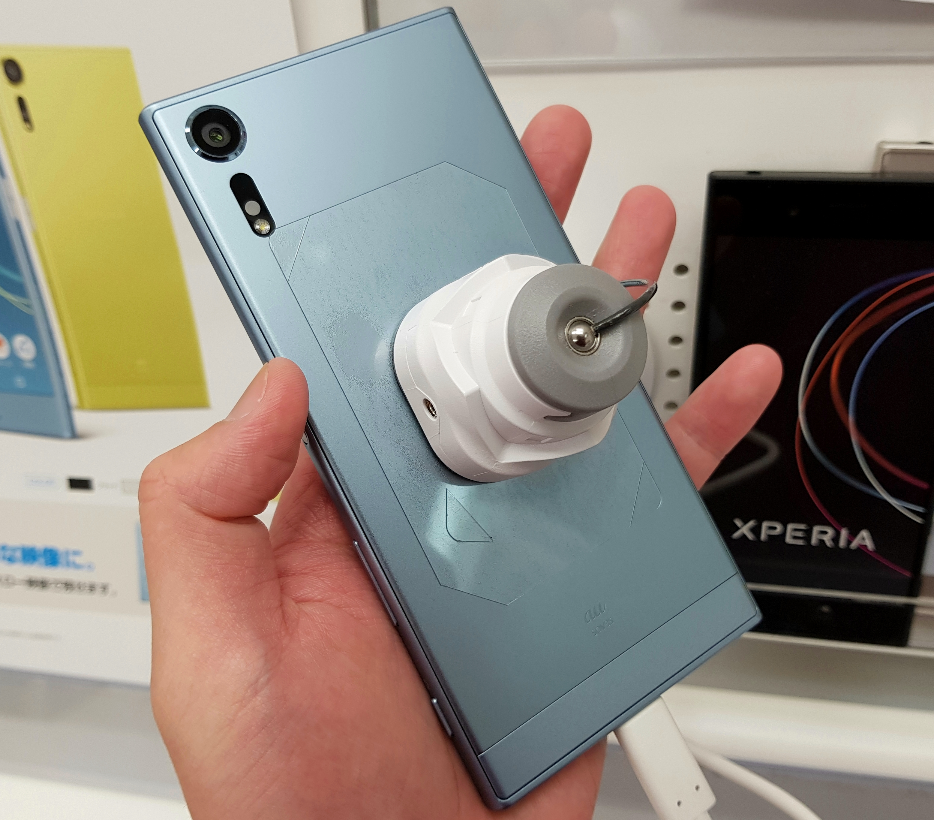KDDI、「au Xperia XZs SOV35」実機ハンズオンレビュー! KDDI、「au Xperia XZs SOV35」実機ハンズオンレビュー!