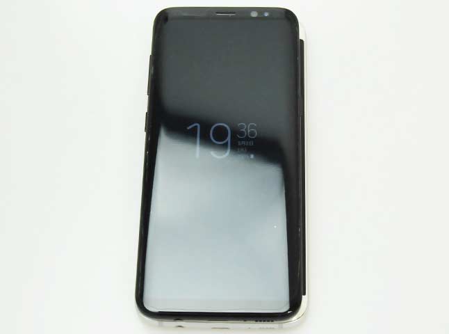 Galaxy S8のサイズ感が凄すぎる!5.8インチの大画面なのに、本体サイズは4.7インチiPhone 7と同等!?【iPhoneXサイズ比較追記】 Galaxy S8のサイズ感が凄すぎる!5.8インチの大画面なのに、本体サイズは4.7インチiPhone 7と同等!?【iPhoneXサイズ比較追記】