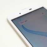 UQmobile最新スマホ「AQUOS L2」実機レビュー!安心の防水防塵対応、月々2,138円から利用可能!