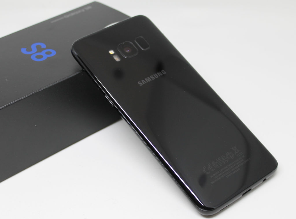 Galaxy S8にオススメなSpigenの保護フィルムとケースはどれ!?現状コレ以外は考えられない組み合わせ◎ Galaxy S8にオススメなSpigenの保護フィルムとケースはどれ!?現状コレ以外は考えられない組み合わせ◎