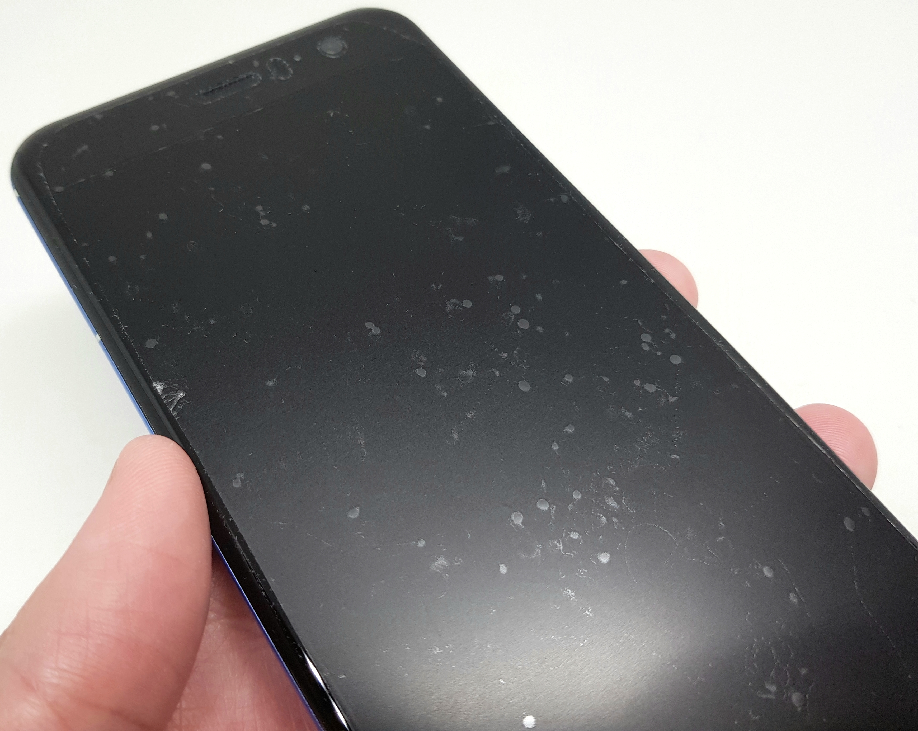 『HTC U11』のオススメ保護フィルムはコレ!現状コレ以外考えられない、ケースとの相性も良い◎ 『HTC U11』のオススメ保護フィルムはコレ!現状コレ以外考えられない、ケースとの相性も良い◎
