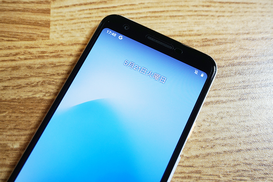 Google Pixel 3a用ミヤビックス保護フィルムを貼ってみた状態の上部