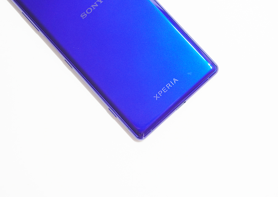 Xperia 1の背面下部の画像