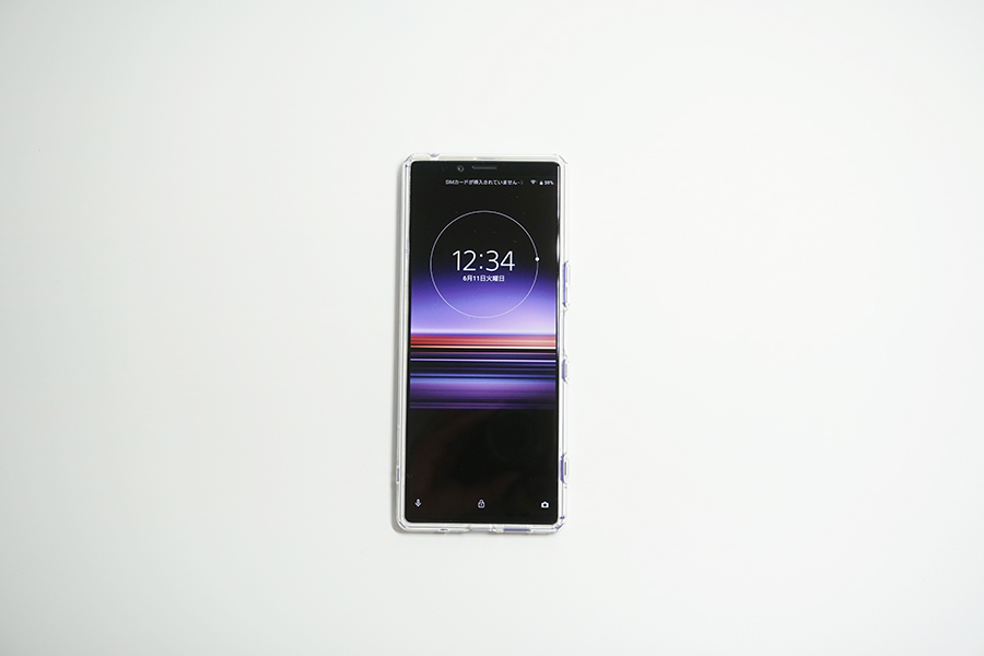 Spigen Xperia 1リキッド・クリスタルケースを付けた状態前面