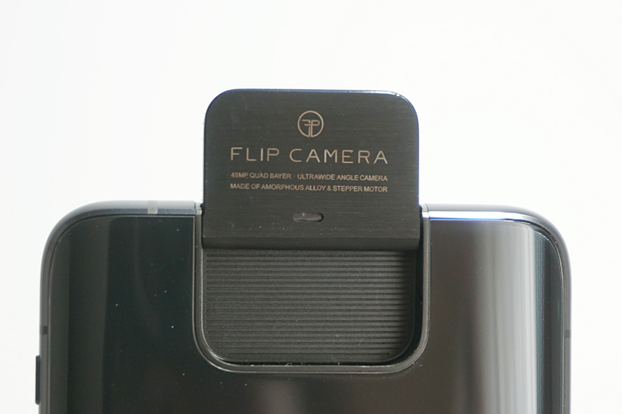 ZenFone 6のフリップカメラはロマン