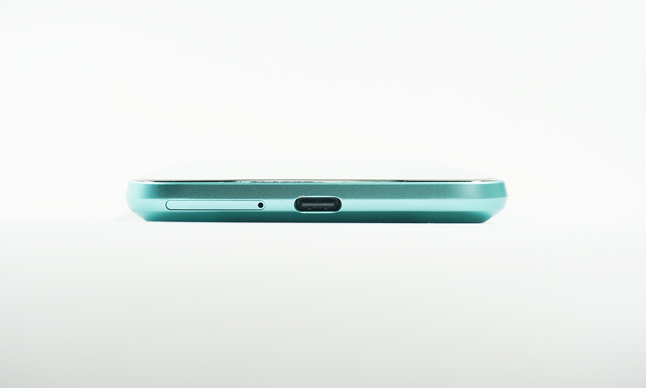 Black Shark 2側面下部