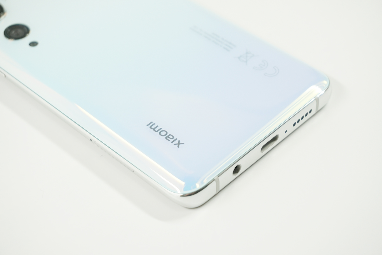 ステレオスピーカーではないが物凄く音質Good