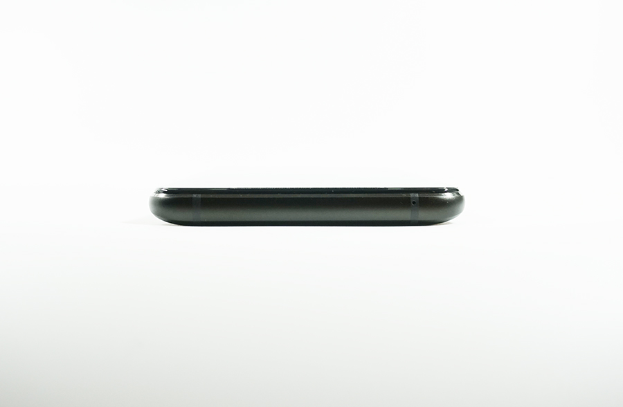ROG Phone 2の側面上部
