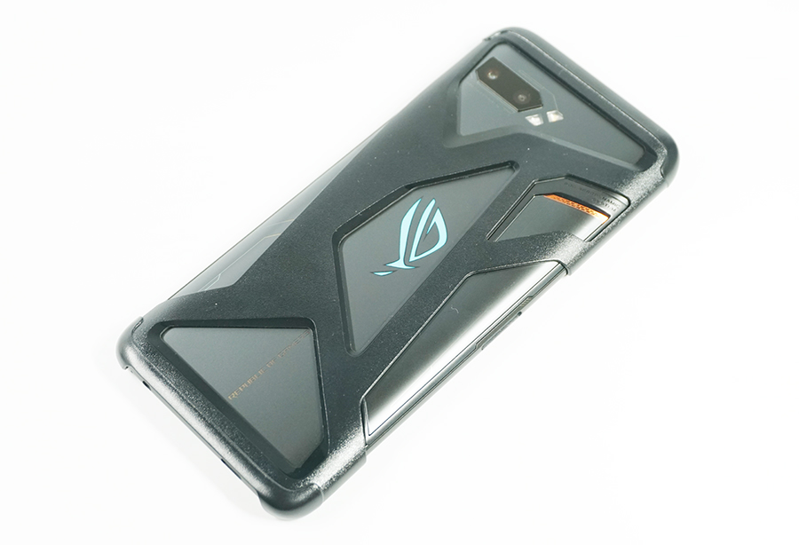 ROG Phone 2にAero Caseを付けてみた