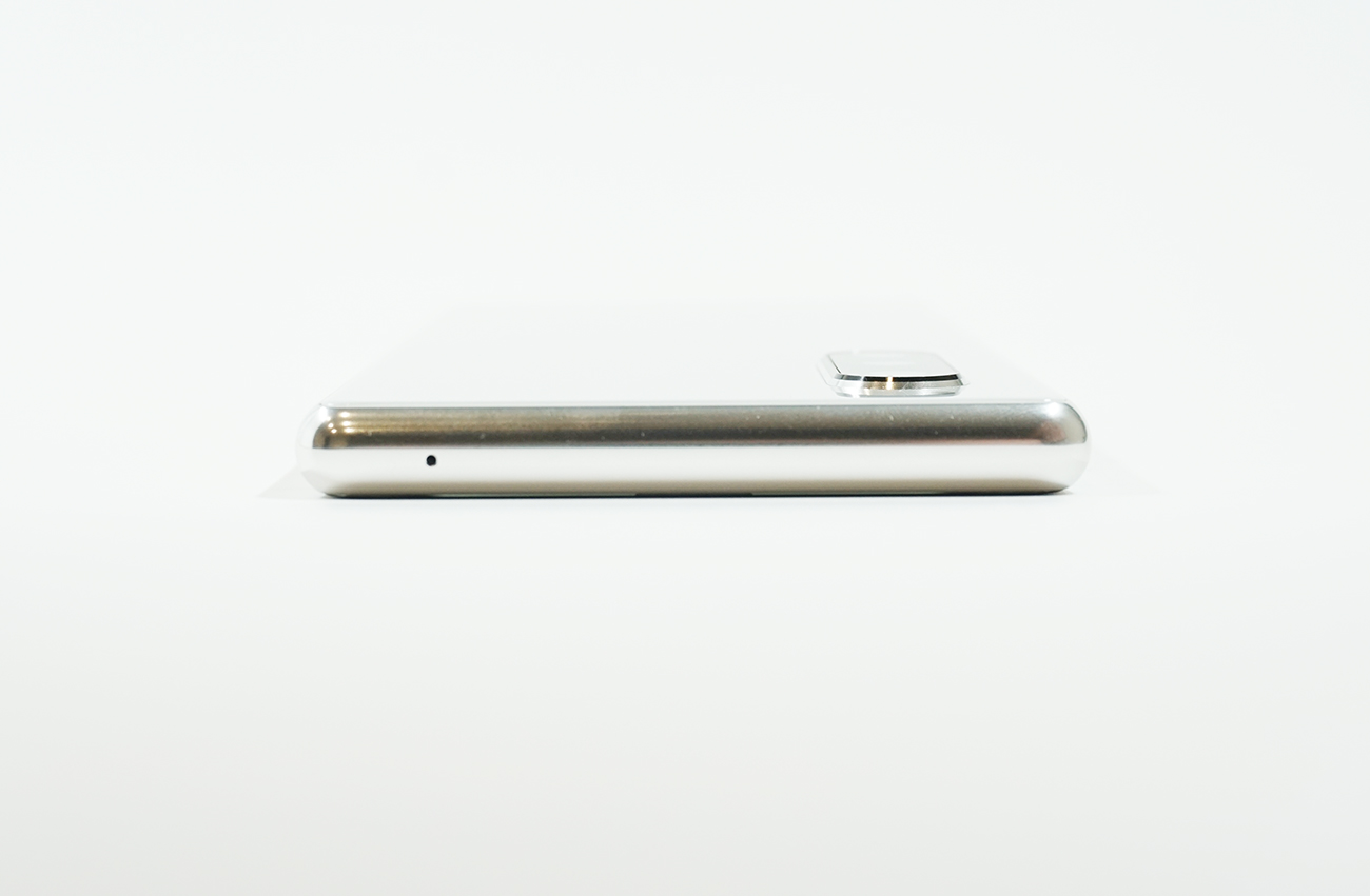 Xperia 5の上部
