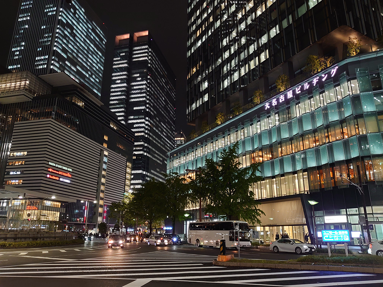 Xperia 5のカメラで撮影した名駅夜景4