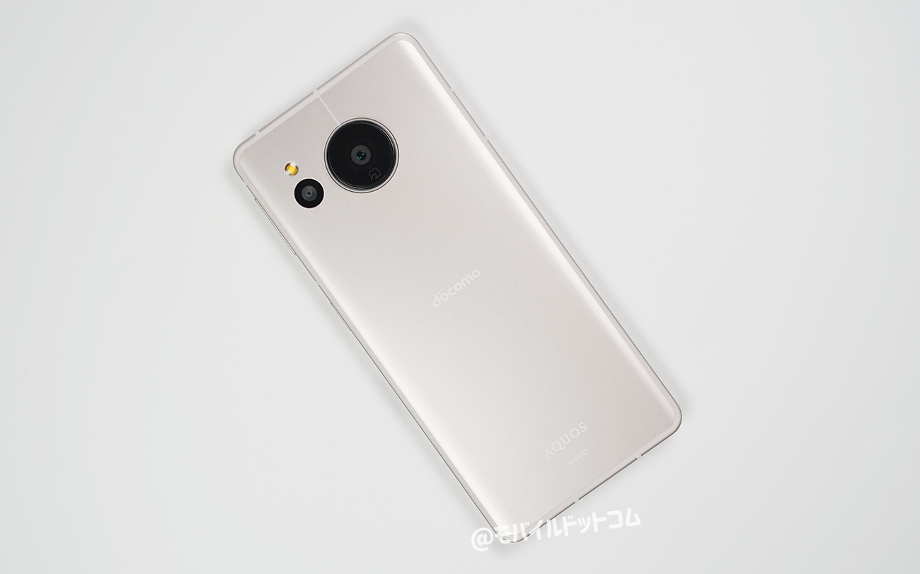 AQUOS sense7の背面デザイン