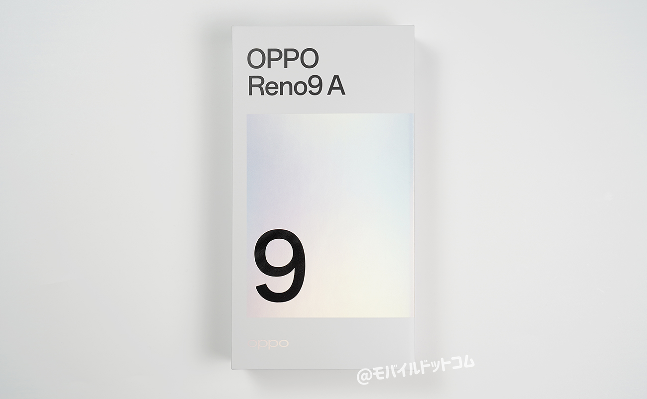 OPPO Reno9 Aのパッケージ