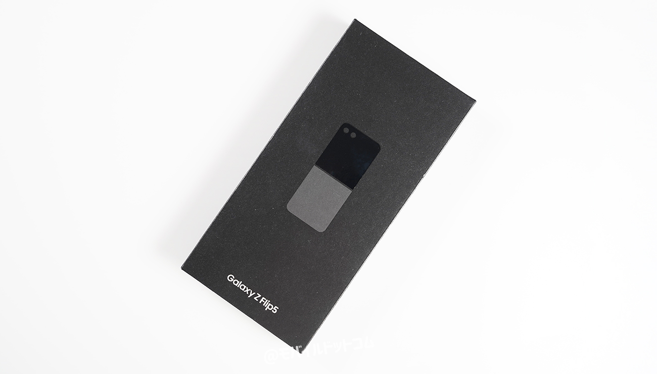 Galaxy Z Flip5のパッケージ