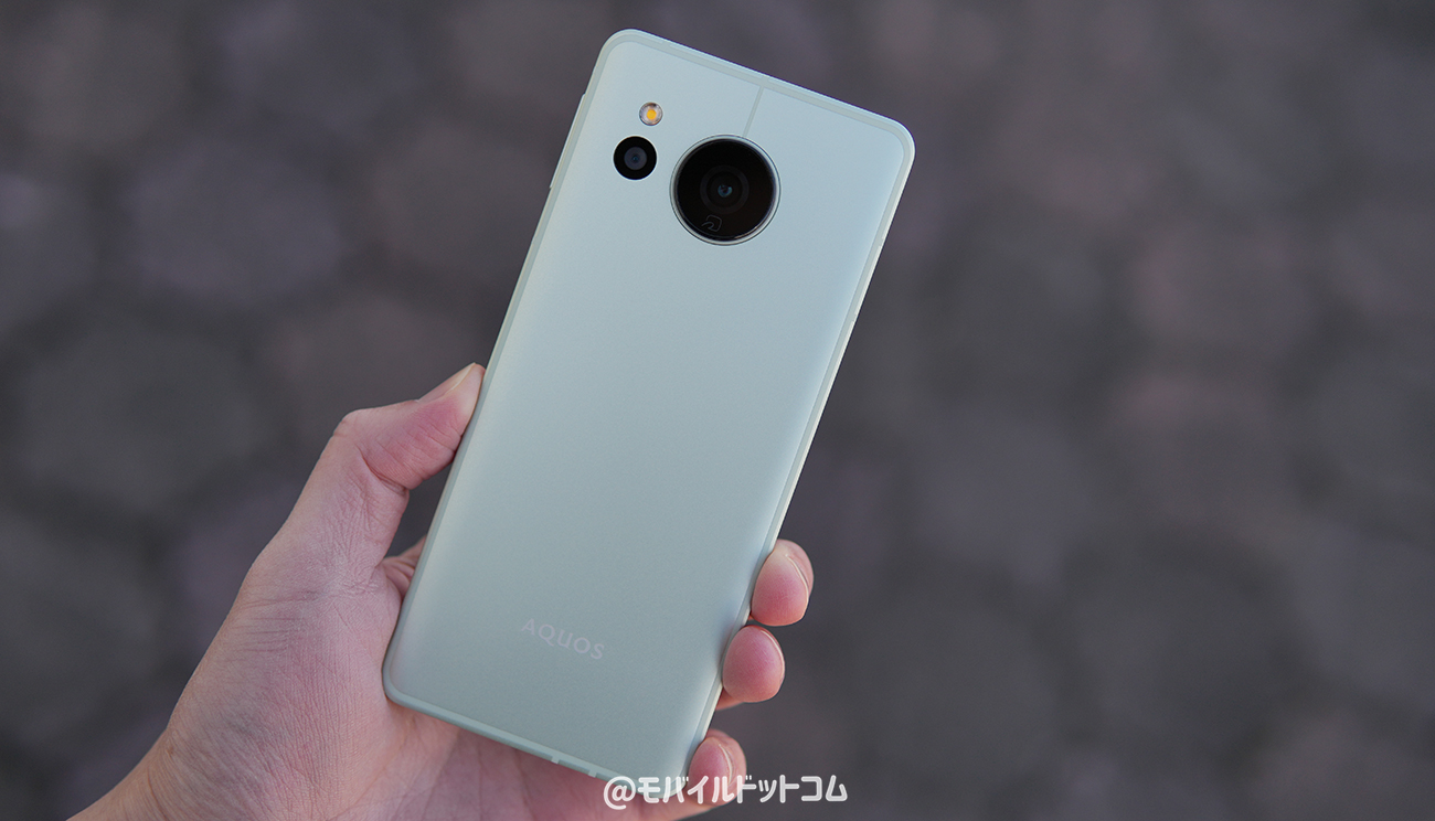 AQUOS sense8のベールグリーン